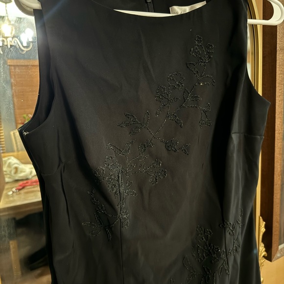 Audrey Hepburn STYLE Black dress - Picture 5 of 6